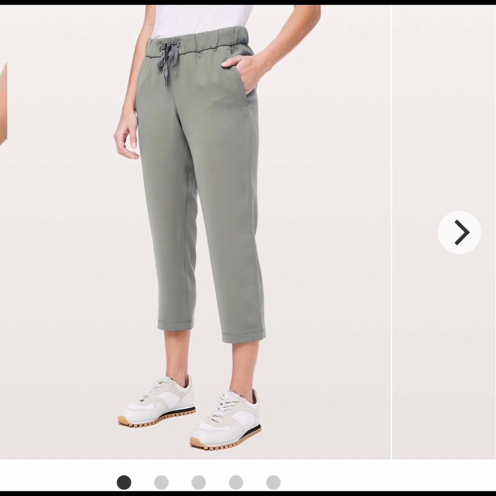 Lululemon On The Fly-7/8 Pant* Woven-Gray Sage-Size 2-Good Condition